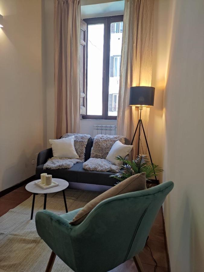 Appartamento Via Dei Serpenti Rome Bagian luar foto