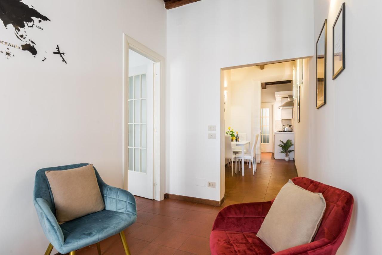 Appartamento Via Dei Serpenti Rome Bagian luar foto